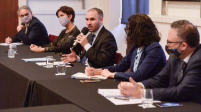 Mart�n Guzm�n present� un programa plurianual para estabilizar la macroeconom�a