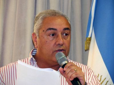 �Retomar el di�logo sin bajar las banderas de lucha�