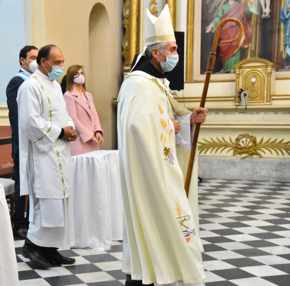 Aislaron por prevencin al Obispo Auxiliar de Corrientes
