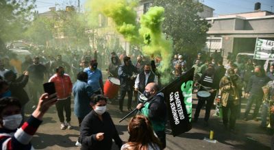 Vuelven a movilizar los municipales en Crdoba y crece la presin sobre el ajuste de LLayrola