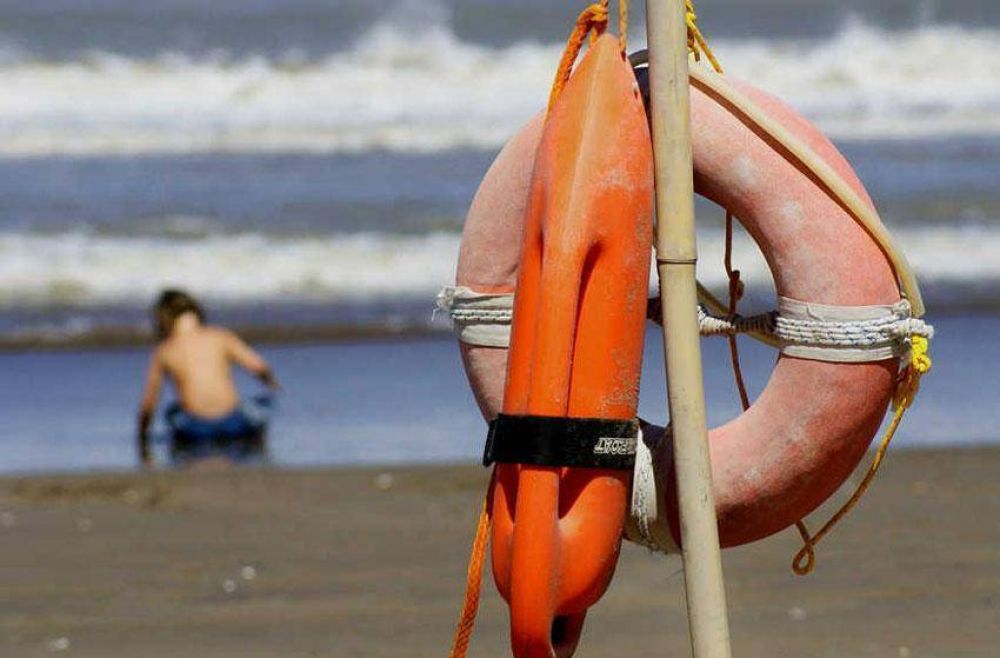 Guardavidas alertan que no hay protocolos ni reemplazos de seguridad en playas p�blicas