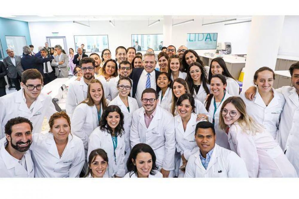 Vacunas: el Estado ya garantiz� dosis para todos los mayores de 18