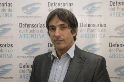 Defensor del Pueblo de Lan�s Gorrini: 