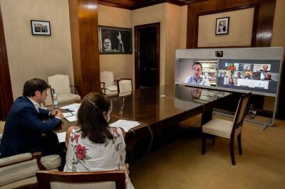 Kicillof se reuni� con representantes de empresas de la construcci�n y el desarrollo urbano