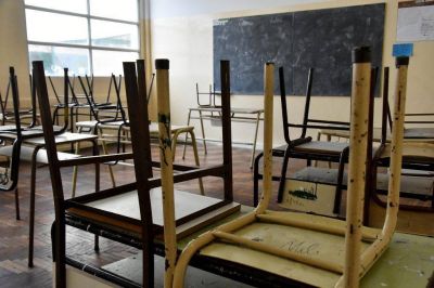 Autorizan el regreso a clases presenciales en la ciudad para los alumnos desvinculados de la escuela