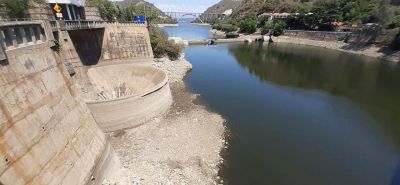 La impactante y desoladora imagen del dique San Roque en plena emergencia hídrica