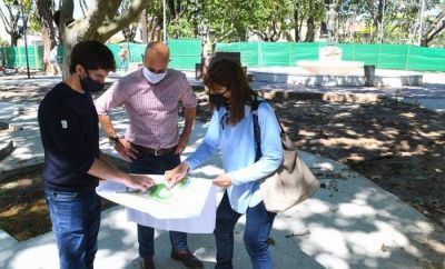 Juan Andreotti recorri� la obra de modernizaci�n de la Plaza Dorrego de Victoria
