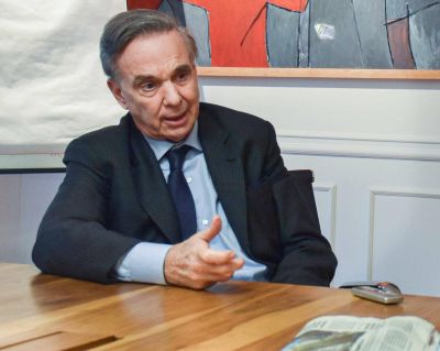 Miguel �ngel Pichetto asegur� que en el entorno de Larreta est�n �ansiosos por eliminar a Macri�