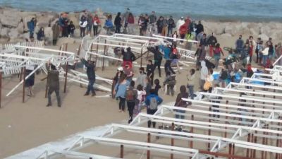 Violenta protesta por la playa p�blica: destrozan un balneario