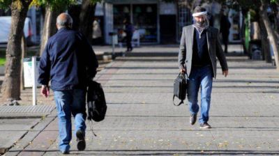 Vence dispensa laboral y vuelven a sus trabajos padres de alumnos