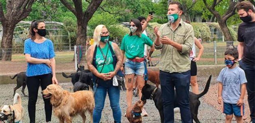 El Sindicato de Trabajadores Caninos present su proyecto para la construccin de 150 caniles en la Ciudad