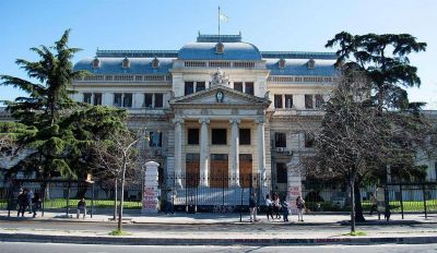 El gobernador tiene previsto crear m�s de 13.000 cargos durante 2021