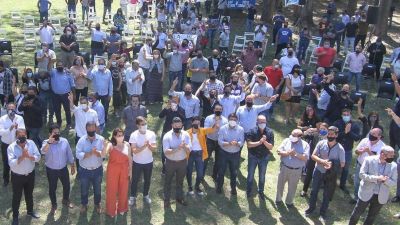 San Vicente; Ministros e intendentes festejaron el D�a de la Militancia