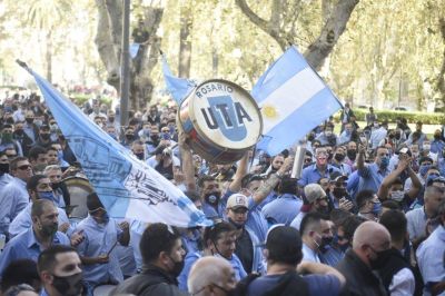 Rosario: Choferes nucleados en la UTA realizarn una movilizacin