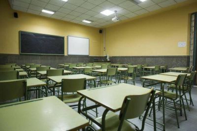 Legisladora critic� a Trotta por la vuelta a clases en aulas