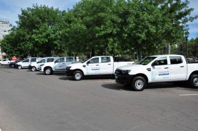 Entregaron veh�culos al municipio