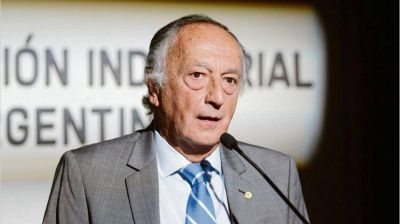 Entrevista a Miguel Acevedo, de la UIA: 