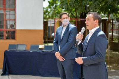 Trotta entreg� m�s de 2.500 netbooks a alumnos del distrito bonaerense de Florencio Varela