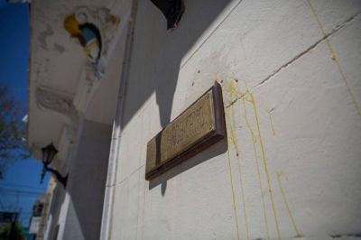 A los huevazos, la UPCN reclam� di�logo al Gobierno provincial