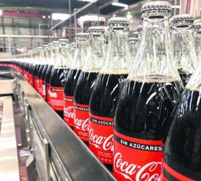 Coca-Cola FEMSA invirtió US$ 12,7 millones y renueva sus líneas de envases retornables