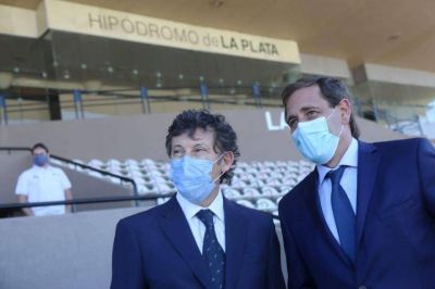 En el Gran Premio Dardo Rocha, Garro prefiri� mostrarse con Posse �Una nueva se�al?