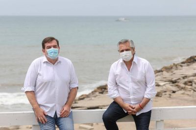 Medialunas, turismo y obras: el men� que Alberto Fern�ndez comparti� con el intendente de Mar del Plata
