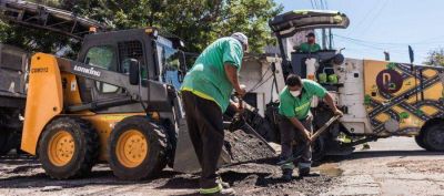 Lan�s: retoman el programa �baches cero� en Valent�n Alsina