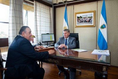 El Gobernador Sergio Ziliotto despidi� a �lvarez