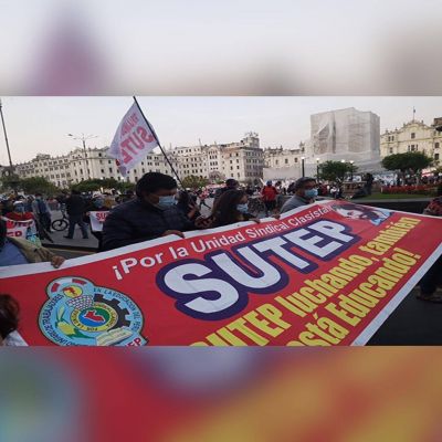 Per: CGTP y SUTEP marchan por una nueva Constitucin para el pas