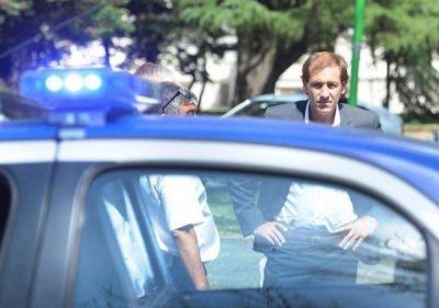 Cambios en la Polic�a tensionan a�n m�s la relaci�n de Garro con la Provincia