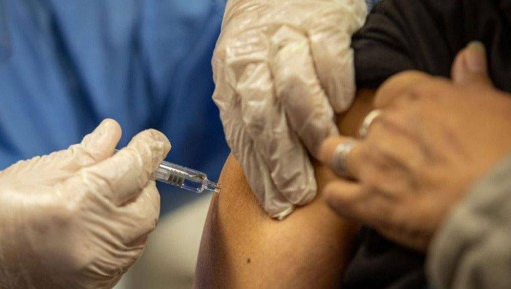 La Provincia se alista para vacunar en una primera etapa a 6 millones