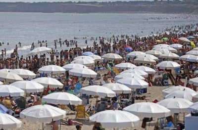 Los veraneantes deber�n llevar una cinta m�trica a la playa