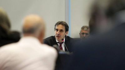 Alberto eligi� a Alejo Ramos Padilla para ocupar el juzgado que controlar� la elecci�n en la provincia