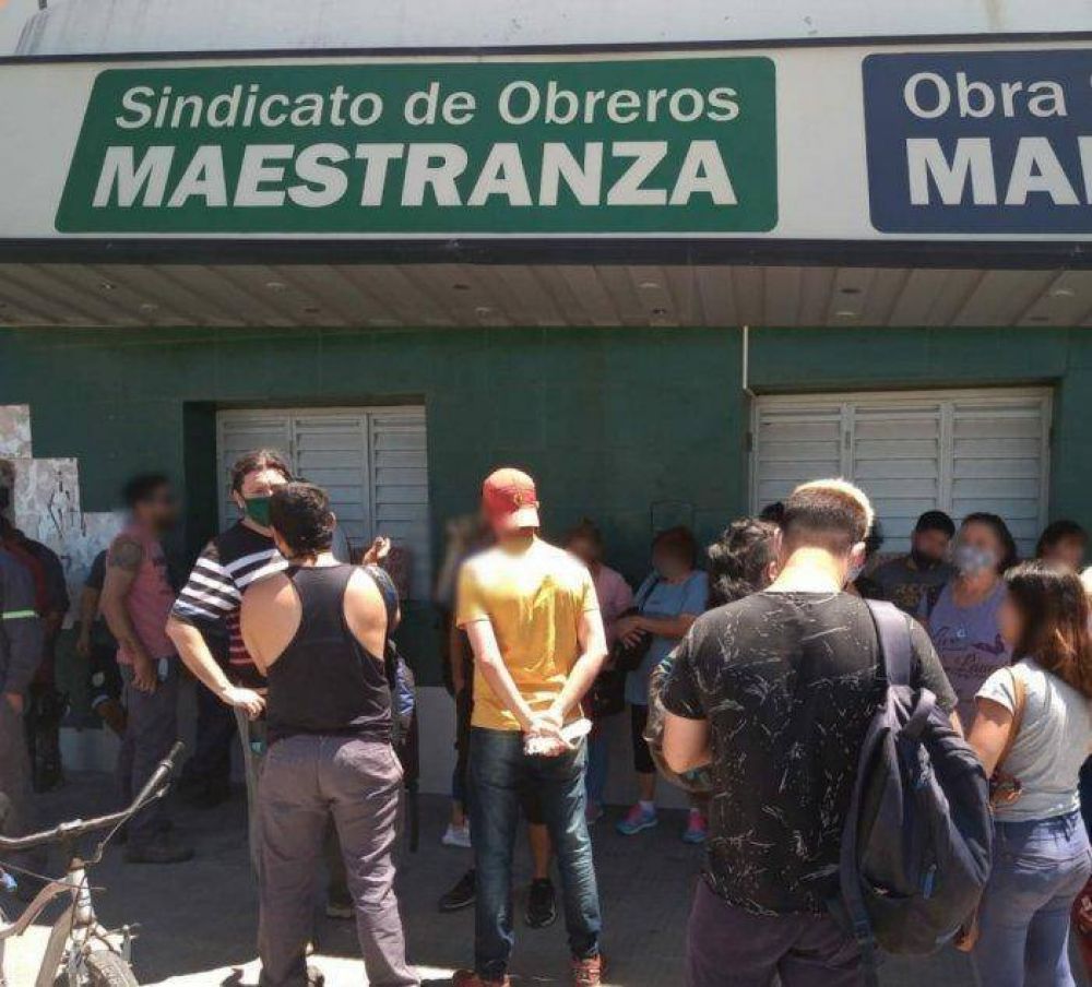 “Unamos fuerzas”: Trabajadores de maestranza movilizan en Bahía Blanca