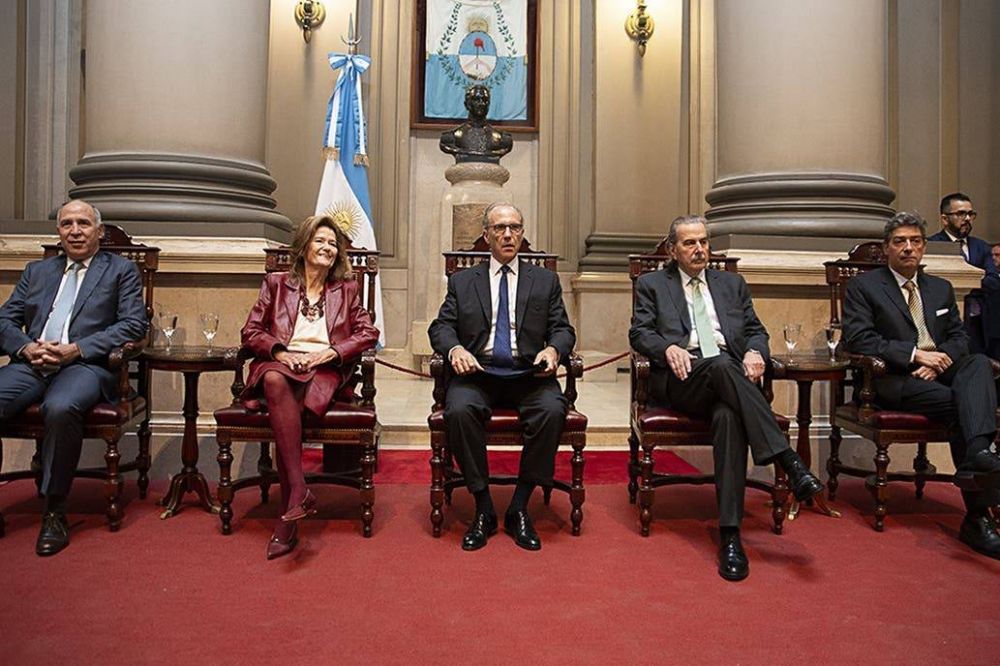 Nueve cartas en manos de la Corte: los recursos de queja que pueden derribar el juicio contra Cristina Kirchner