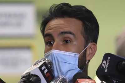 Los fiscales buscan la historia cl�nica de Maradona y eval�an el homicidio culposo