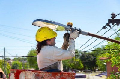 Mayra promete triplicar las luces LED e invertir 700 millones en seguridad