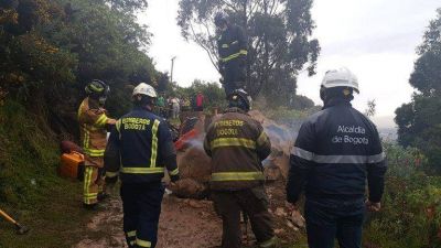 La imprudencia de botar basura en las alcantarillas le cuesta a Bogot� $26.000 millones