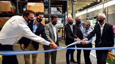 Sujarchuk particip� de la inauguraci�n de una planta de ensamble de bicicletas de alta gama