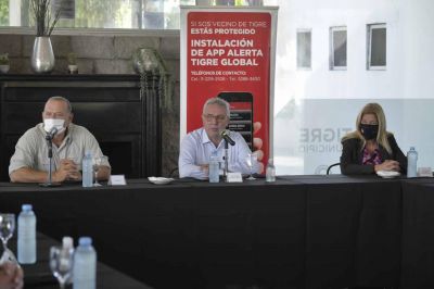 Zamora recibi� a Berni en Tigre y anunciaron una inversi�n de 300 millones para la compra de equipamiento policial