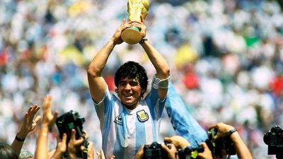 Campa�a en Lan�s por un monumento a Maradona