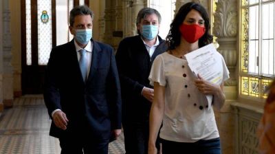 Pelea por la coparticipaci�n: De la rosca de Wado, Massa y M�ximo a los llamados de Cristina y Alberto