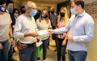 Avellaneda: Chornobroff entreg� 12 millones de pesos en subsidios para escuelas locales