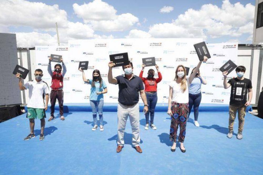 Nueva entrega de netbooks para alumnos de La Matanza