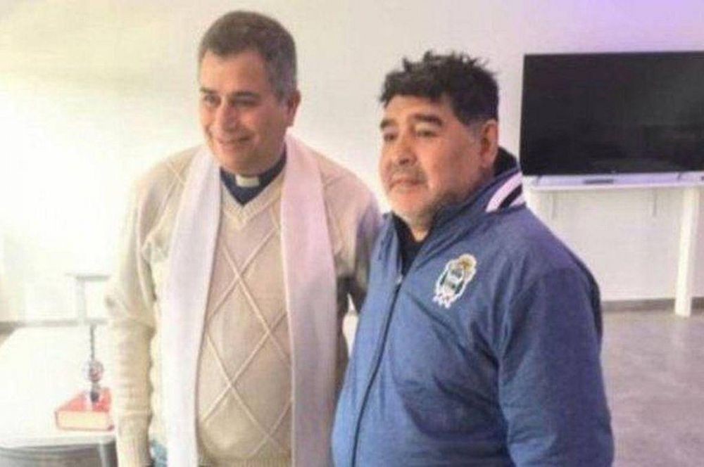 Un cura revel las ltimas confesiones que le hizo Maradona