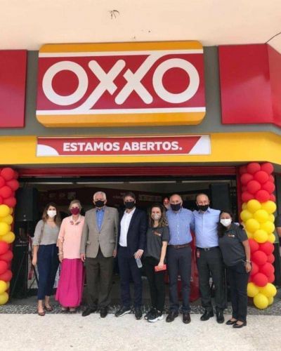 Brasile�os podr�n comprobar si la segunda caja del OXXO est� cerrada como en M�xico