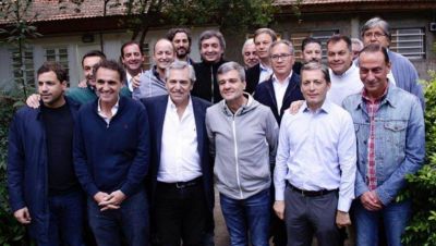 Intendentes peronistas respaldaron el traspaso de fondos de Ciudad a Provincia