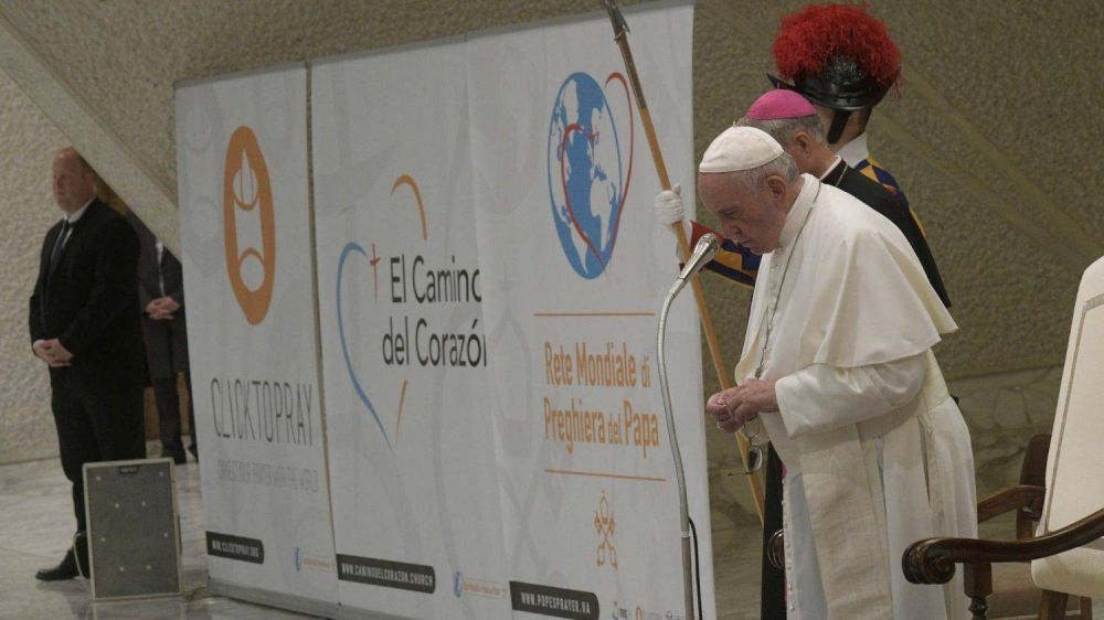 Red Mundial de Oracin: El Papa la erige en persona jurdica y cannica vaticana