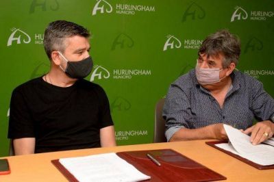 Zabaleta firm convenio con la Federacin de Sindicatos Municipales para ampliar derechos de trabajadores