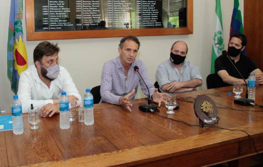 Katopodis firm convenio de obras para General Rodrguez, Marcos Paz y Suipacha